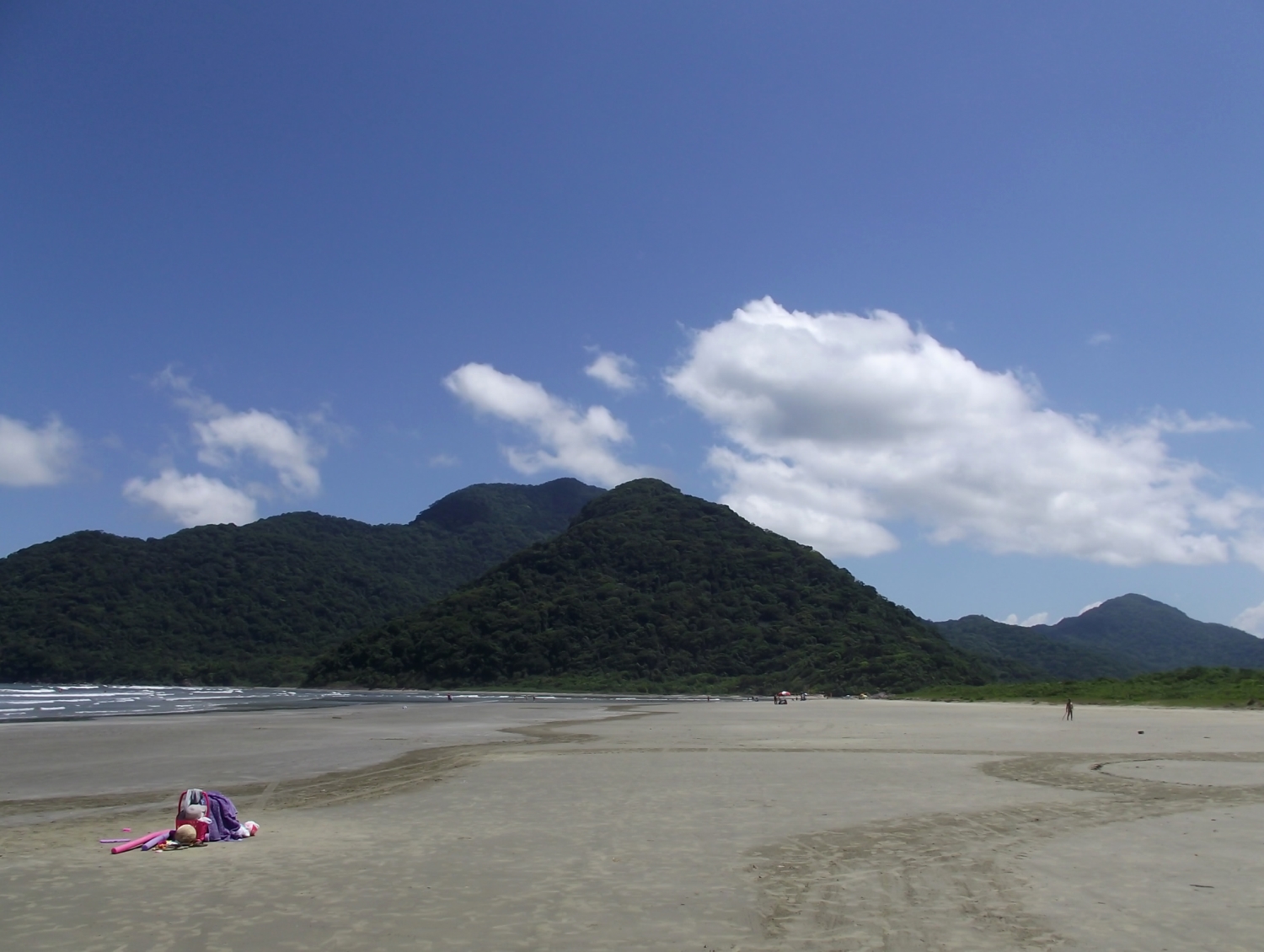 praia do guaraú e morros da juréia